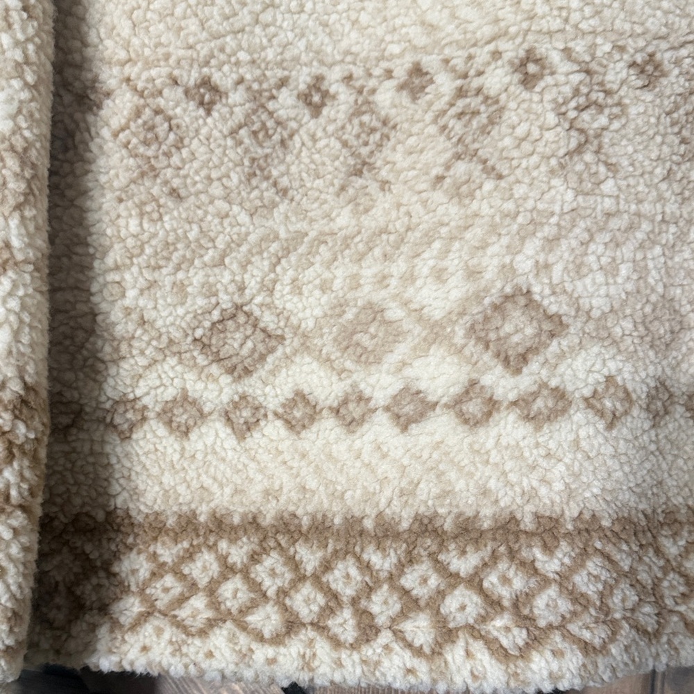 Alpine Design Cream and Tan Patterned Jacket - Picture 6 of 6